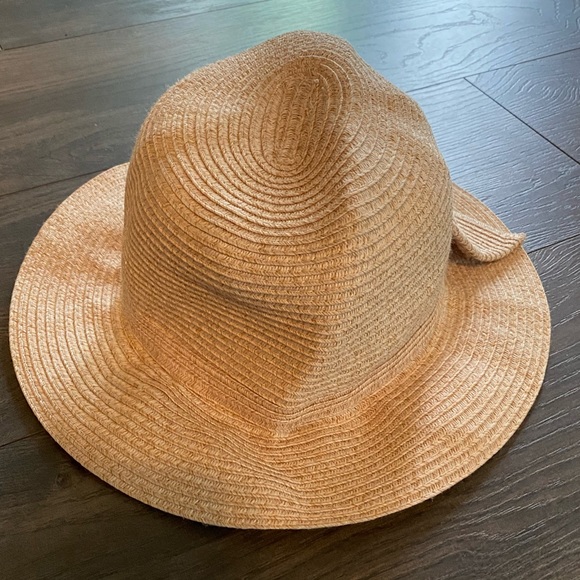 Women’s summer hat with bow design - Picture 2 of 3